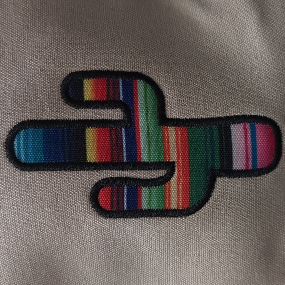 Cowgirl Trendy Women's Western Ivory Concealed Carry Crossbody Bag. - Picture 12 of 16